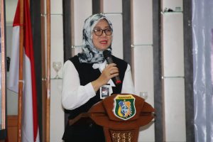 Dr. Hj. Herny Agus, Secara resmi Membuka Kegiatan Sosialisasi dan Bimtek Sertifikasi Operator Radio dan Izin Komunikasi Radio Bagi Nelayan di Kabupaten Pasangkayu