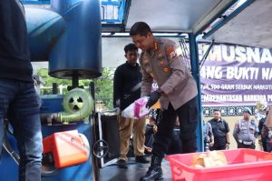 Sabu, Ganja, dan Tembakau Sintetis Senilai Rp19 Miliar Dimusnahkan Polrestabes Makassar