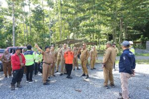 Bupati Luwu Tinjau Proyek Infrastruktur Strategis di Latimojong untuk Tingkatkan Aksesibilitas Daerah Terpencil