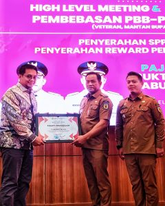 MDA TERIMA PENGHARGAAN ATAS KEPATUHAN PAJAK DI LUWU