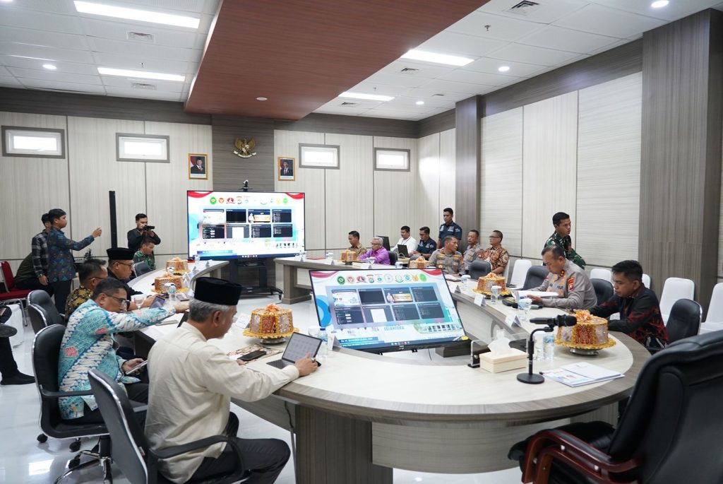 Kapolda Hadiri Rakor Forkopimda: Sinergi Ciptakan Iklim Investasi dan Usaha yang Sehat di Sulbar