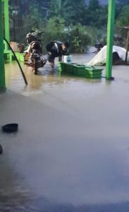 Lagi Lagi Banjir kembali Merendam Sejumlah Rumah Warga Di Desa Rantemario