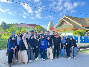 Diskominfo Majene Gelar Kerja Bakti Dukung Program Majene Mapaccing dan Gerakan Indonesia Bersih
