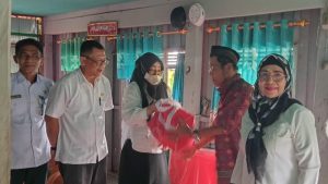 Bupati Majene Respon Cepat, Lansia di Rangas Tammalassu Terima Bantuan