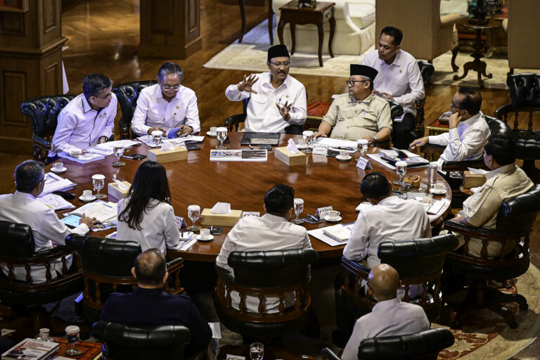 Menuju Tahun Ajaran Baru, Presiden Prabowo Beserta Jajaran Mantapkan Sekolah Rakyat