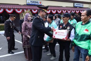 Polrestabes Makassar Gelar Bakti Sosial untuk Masyarakat dalam Rangka Hari Bhayangkara ke-79