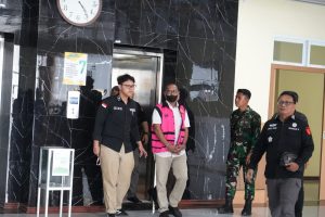 Tim Penyidik Tindak Pidana Khusus Kejati Sulbar Menetapkan Satu Orang Tersangka Dugaan Tipikor Pemberian Fasilitas KMK Pada BPD Cabang Polman