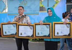Ini Penghargaan Kemendukbangga Untuk Pemkab Wajo, Andi Rosman dan dr Baso Dapat Secara Khusus