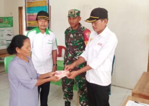 Kepala Desa Salururu Laksanakan Pembagian BLT Desa Salururu Untuk Tahap Satu dan Dua tahun 2025