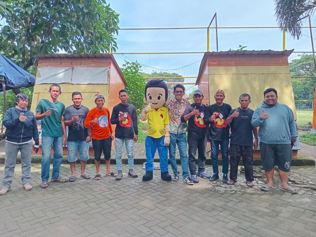 Dekat Dengan Masyarakat: Maxim Memberikan Bantuan Kemanusiaan Melalui Kampanye Kargo di Makassar