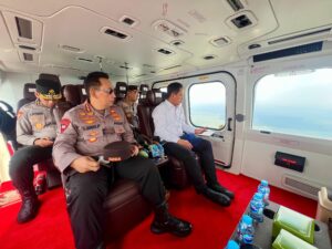 Kapolri Pantau Titik Api Via Udara, Cek Kesiapan Penanganan Karhutla di Riau