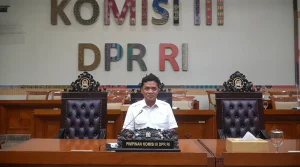 Ketua Komisi 3 DPR Harap Polri Selalu Jadi Garda Terdepan di Usia ke-79
