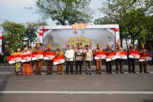 Pesan Kapolri Saat Pimpin Upacara Hari Juang Polri di Surabaya