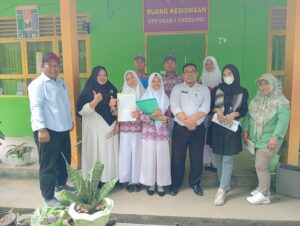 Kunjungan Tim Monev Adiwiyata ke SMA Negeri 2 Enrekang
