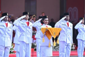 Cerita Murid Papua Penerima Beasiswa ADEM Kibarkan Merah Putih di Upacara HUT ke-80 RI