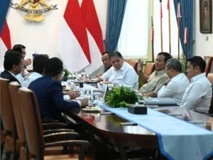 Rapat Terbatas: Presiden Minta Birokrasi Dipangkas, Program Dipercepat