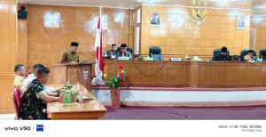 RAPAT PARIPURNA ANGGOTA DPRD MAMASA PENYERAHAN RAPBD PERUBAHAN TAHUN 2025