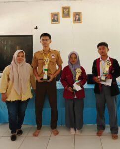 Juara 1 Lomba Cerdas Cermat Tim Ekskul Pandu Digital di Jambore IT