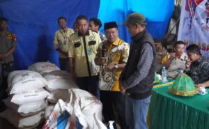 Bupati Mamasa Melaksanakan Giat Hari Ini Tiga Kecamatan Dapat Giliran Penyaluran Pupuk Gratis