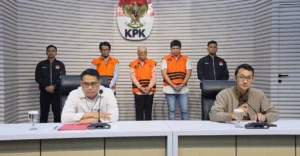 KPK Tahan Tiga Tersangka Kasus Korupsi Pengadaan Katalis Pertamina