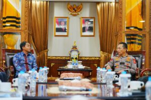 Audiensi dengan Menhut, Kapolri Bahas Strategi Pencegahan dan Penanggulangan Karhutla