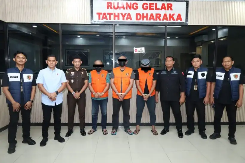 Ditreskrimsus Polda Sulsel Limpahkan Tersangka Korupsi Kredit Konstruksi Bank Sulselbar ke Kejati
