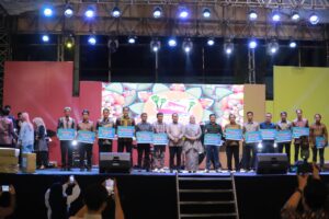 Festival Danau Tempe 2025 Resmi Ditutup, Bupati Wajo Bangga dengan Antusiasme Masyarakat