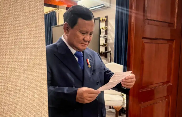 Surat Menyentuh dari Siswa Sekolah Rakyat untuk Presiden Prabowo: Tunggu Kami ya, Pak!
