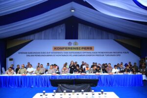 Kapolri Hadiri Pengungkapan 87 Kontainer Diduga Langgar Aturan Ekspor CPO di Tanjung Priok