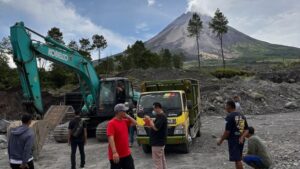 Bareskrim Tetapkan Tersangka Tambang Ilegal di Lereng Merapi, Omzet Capai Rp 3 Triliun