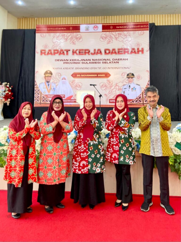 Dekranasda Luwu Ikut Sukseskan Expo Kreatif Andalan 2025 di Makassar