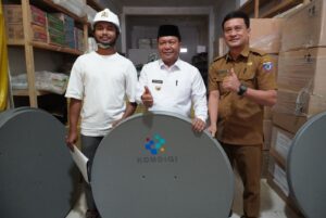 Bupati Mamasa Melepas Perangkat Internet VSAT Bakti Komdigi RI ke 54 Titik