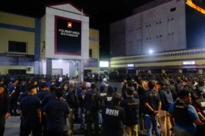 Polda Sulsel dan BNNP Gelar Operasi Gabungan Pemulihan Kampung Rawan Narkoba di Makassar
