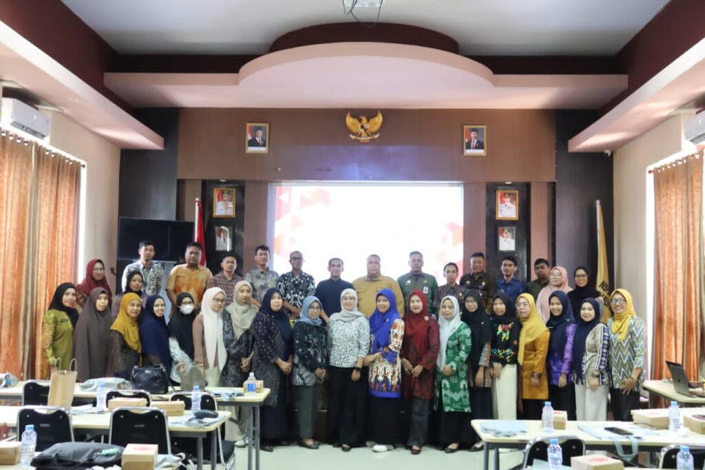 DISKOMINFOTIK WAJO GELAR SOSIALISASI DAN PENDAMPINGAN TEKNIS BAGI PENGELOLA LAYANAN SP4N-LAPOR!