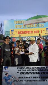 Beringin Cup I 2025 Sukses Digelar, Wabup Wajo Apresiasi Wadah Pengembangan Sepak Bola Usia Dini
