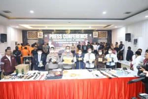 Kapolda Sulsel Paparkan Pengungkapan Kasus Narkotika dan Penculikan Anak di Makassar