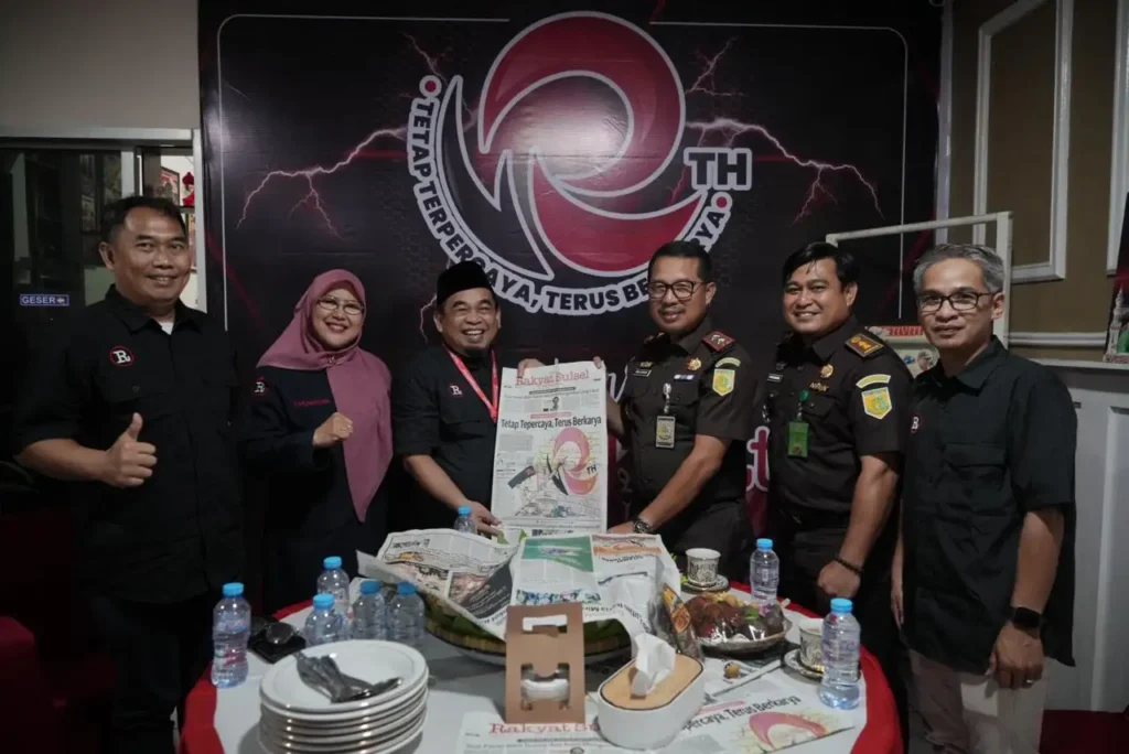 HUT ke-12 RakyatSulselco, Kajati Sulsel Berbagi Cerita Lika-liku Jadi Wartawan