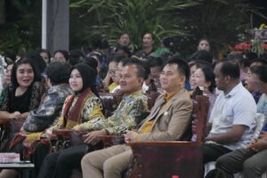 Sejarah Baru di Tanjungbalai: Wali Kota Mahyaruddin Salim Hadiri Perayaan Natal Bersama Umat Kristiani
