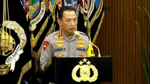 Polri Masuk Tiga Besar Lembaga Paling Dipercaya, Kapolri Ingatkan Anggota Jaga Kepercayaan Masyarakat