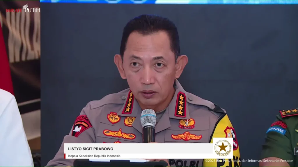Pemulihan Pascabencana Sumatera Dipercepat, Polri Bangun Jembatan, Huntara, hingga Servis Motor Gratis
