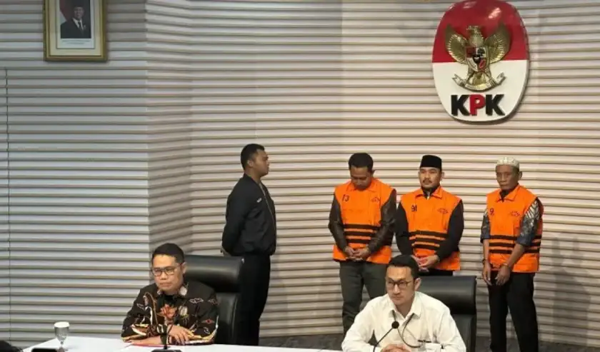 KPK Tangkap Bupati Bekasi dan Ayahnya dalam OTT Kasus Suap