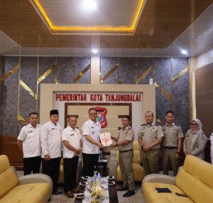 Wakil Wali Kota Tanjungbalai Terima Penyerahan Sertifikat Aset Daerah dari BPN