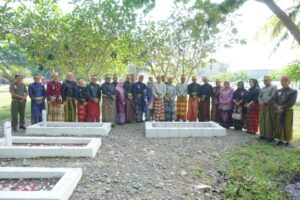 PJ Sekda Luwu Bersama Kepala OPD Tabur Bunga di Makam Opu Dg Risaju