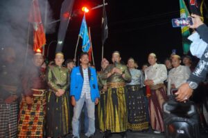 Bupati Luwu Temui Demonstran DOB Luwu Tengah dan Provinsi Luwu Raya