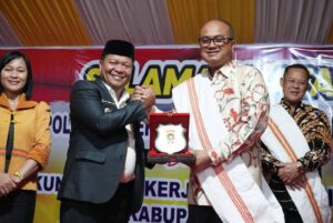 BUPATI MAMASA MENERIMA KUNJUNGAN KERJA KAPOLDA SULBAR DI RUJAB BUPATI