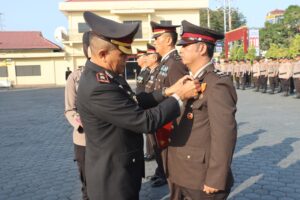 Berikan Pengabdian Terbaik, Personel Polres Tanjungbalai Terima Tanda Kehormatan Satyalancana
