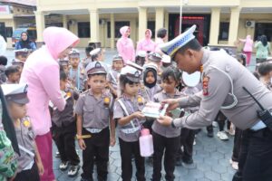 Sat Lantas Polres Tanjungbalai Sambut Kunjungan Polisi Sahabat Anak