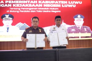 Pemkab Luwu dan Kejari Luwu Teken PKS untuk Penanganan Hukum Perdata dan TUN