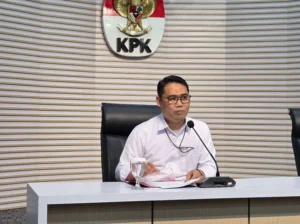 Pemilik Blueray Kabur Saat Hendak di OTT KPK