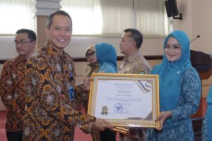 Pemkab Luwu Terima Penghargaan Dukungan Program MBG 3B